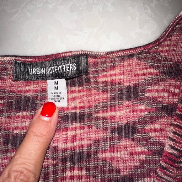 Urban Outfitters cropped flare sleeve top - Picture 4 of 4